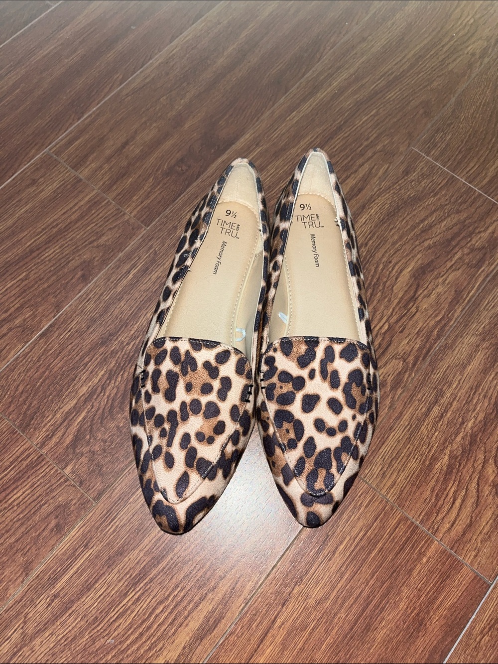 Time and Tru Leopard Print Pointed Toe Slip-On Flats - Black & Brown